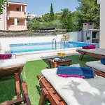 公寓 Bruno's Pool House Ciovo 特罗吉尔