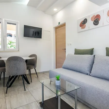 Bruno'S Pool House Ciovo * Trogir