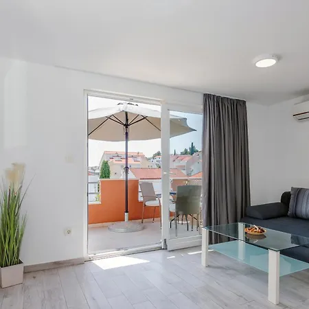 Bruno'S Pool House Ciovo Apartament