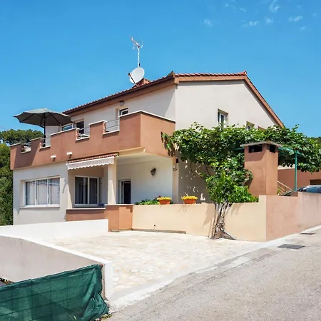 Bruno's Pool House Ciovo * Трогир