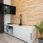 Bruno's Pool House Ciovo アパート トロギール