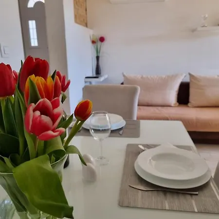 Apartament Bruno's Poolside - Near Trogir