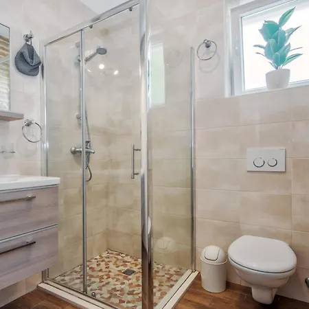 Bruno's Pool House Ciovo * トロギール
