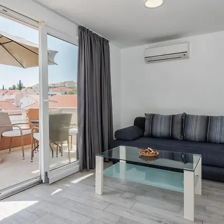 Bruno'S Pool House Ciovo Apartman