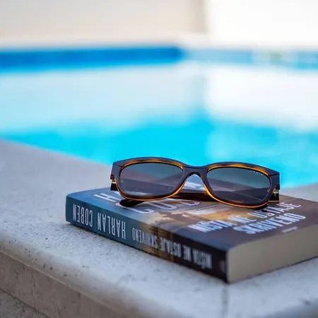 Bruno's Pool House Ciovo Apartamento
